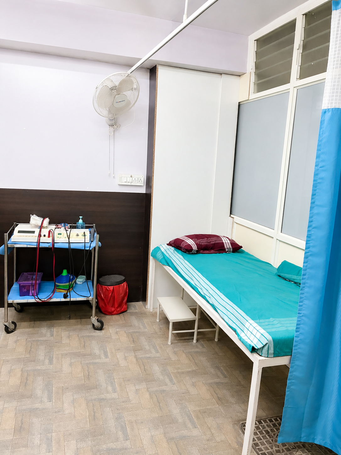 Treatment Bed & Equipment